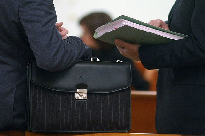 Студенты программ магистратуры или второго высшего в области государственного управления проходят практику в Госдуме, Совете Федерации, МЧС, Правительстве и мэрии Москвы, районных управах и др.
